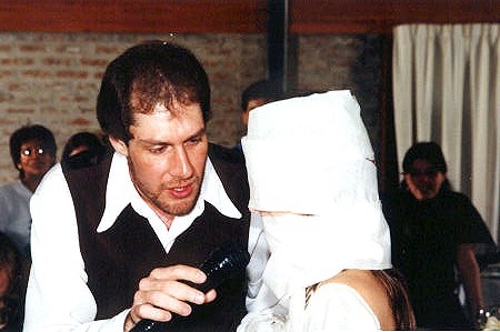 Luciano Dallavia animando fiestas sociales